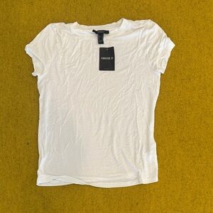 Forever 21 Classic White Short Sleeve Tee